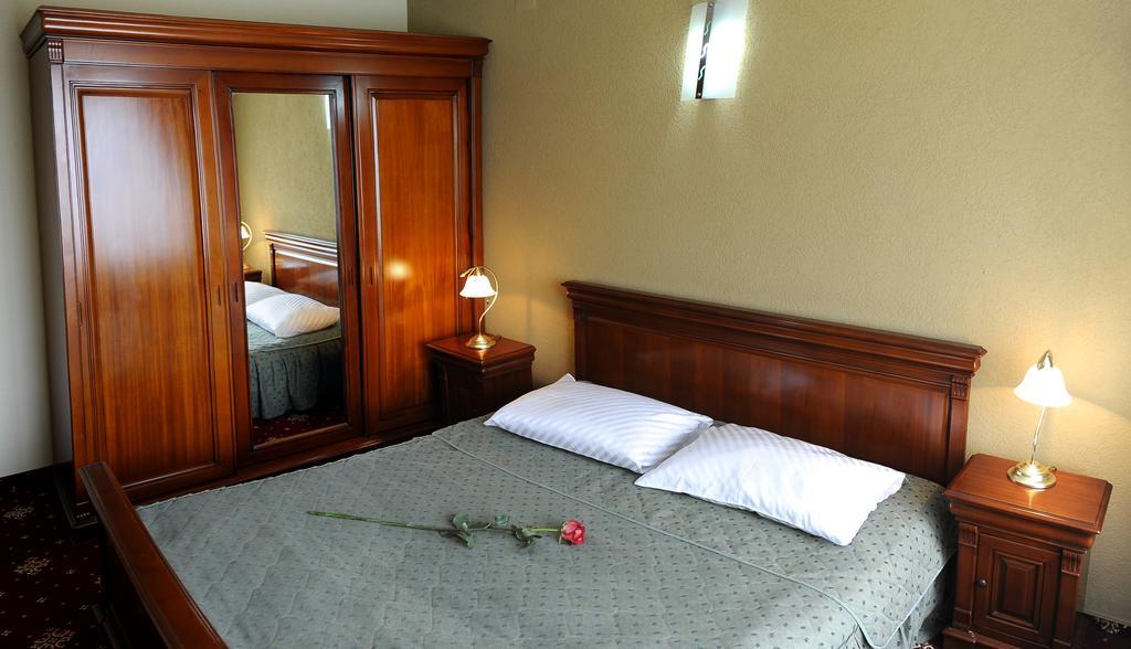 Hotel Ciao Bed & Breakfast Тыргу-Муреш Экстерьер фото